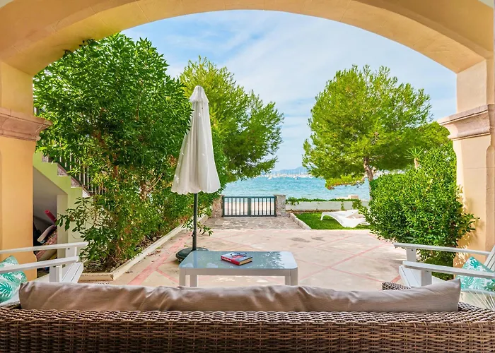 Casa Faro 포엔샤 항구